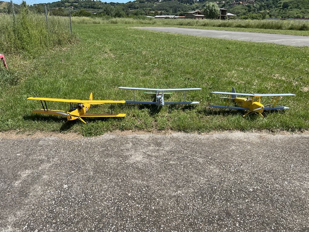 Largo ai biplani